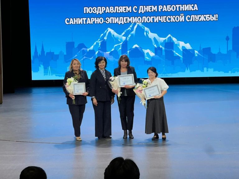 Алматы қаласында Еріктілер кеңесінің мүшелері марапатталды