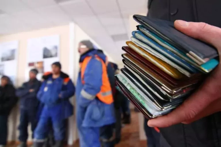 Права государственных служащих – приоритетное направление 