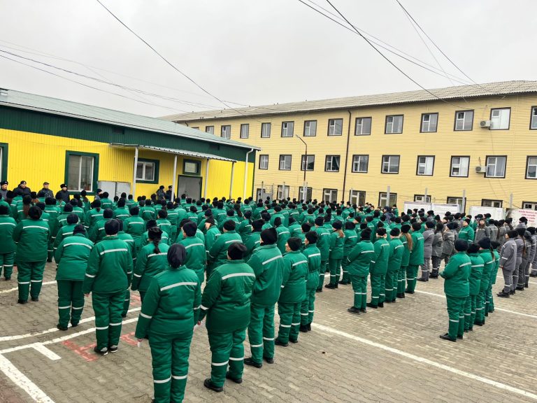 Мекемедегі сотталған азаматшалар қысқы киім үлгісіне көшірілді