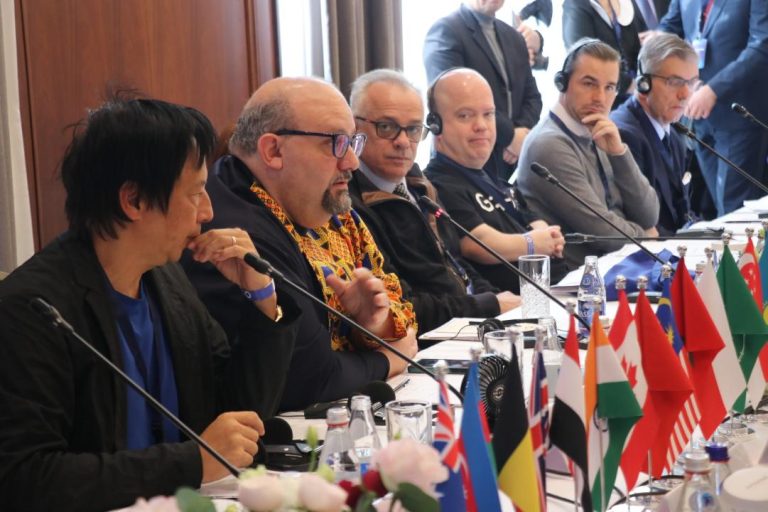 Әлем сарапшылары инклюзивті қоғам құрудағы жаһандық сын-қатерлерді талқылады