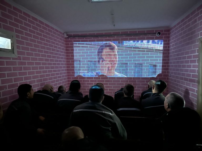 В учреждении средней безопасности ДУИС по области Абай показали фильмы о цене ошибочного выбора