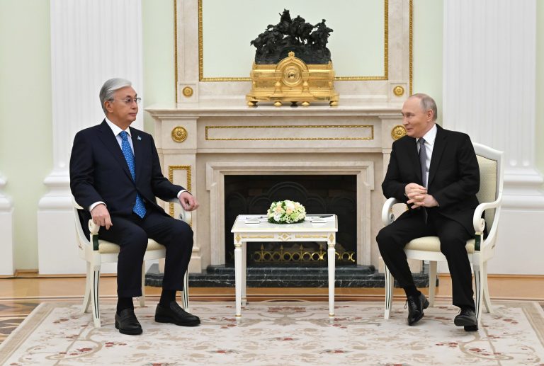 Қазақстан мен Ресей президенттері Мәскеуде бейресми кездесу өткізді