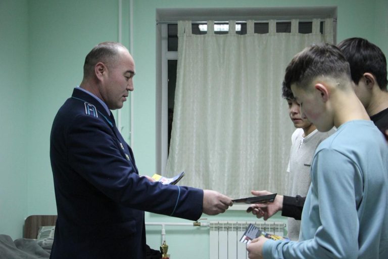 Проинформирован – значит предупрежден 