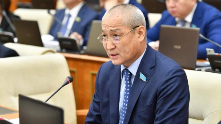 Еділ Жаңбыршин:»ЛГБТ-нің елімізге қажетсіз әрі жат құбылыс»