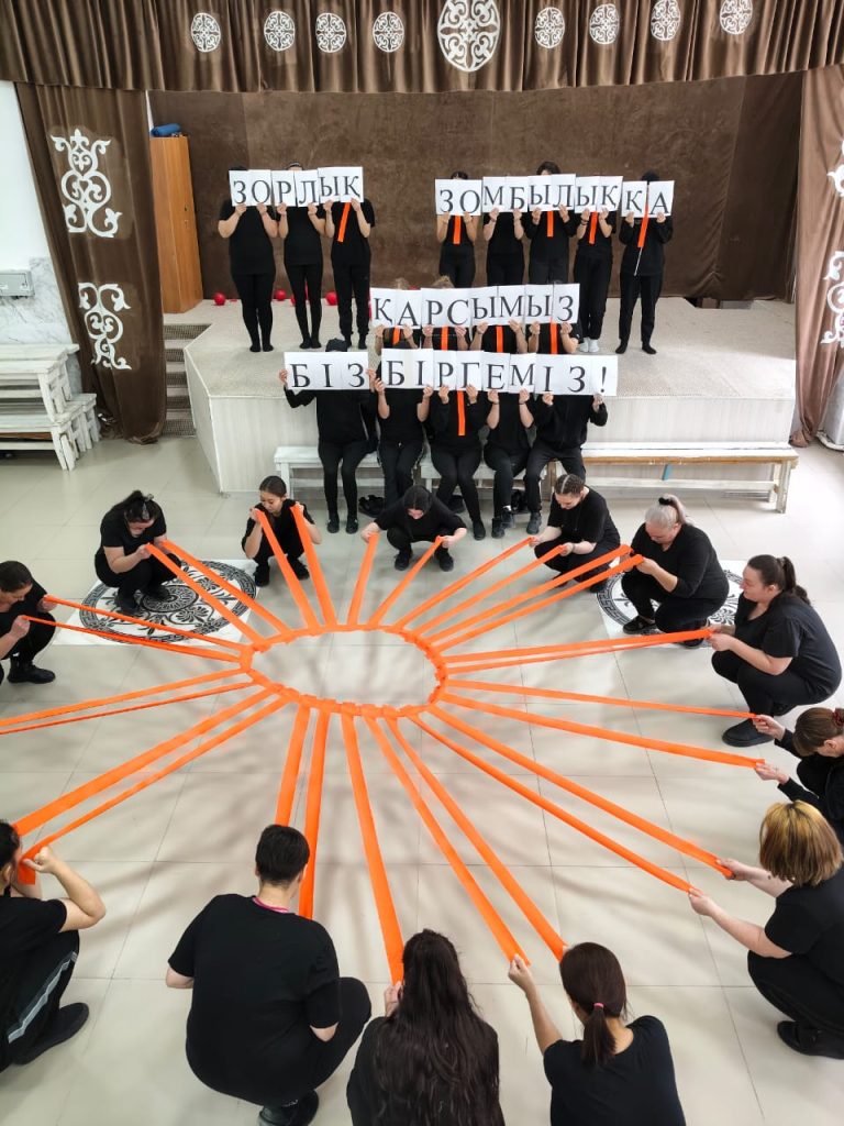 Сотталған азаматшалар зорлық-зомбылыққа қарсы 10 күндік акцияға қатысты