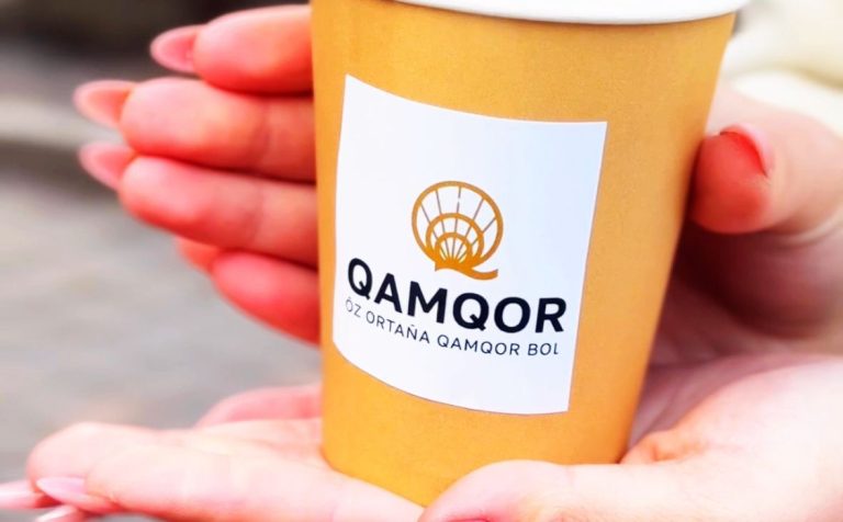 Алматы жастары коммуналдық қызметкерлерге ыстық шәй таратты