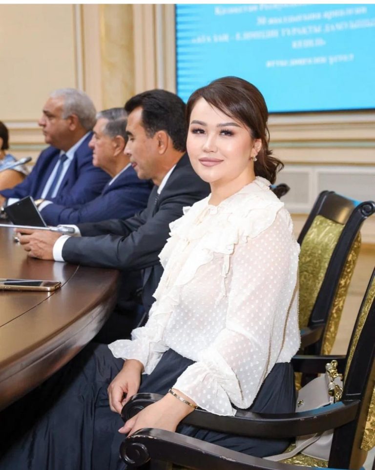 Ел дамуына үлес қосқан азаматтарды ұлықтау — ұлт рухын көтеру