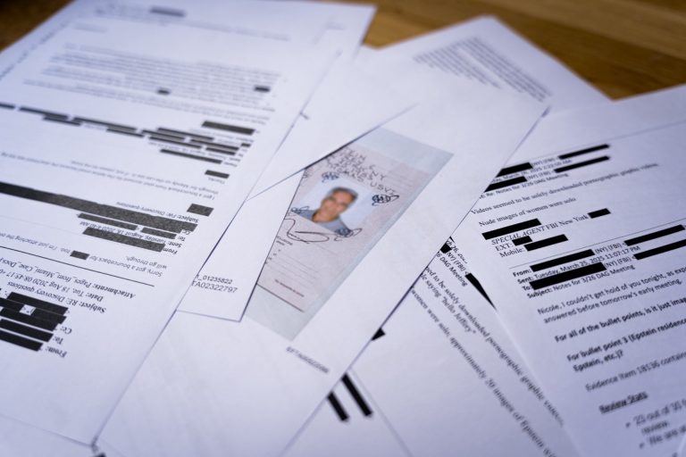 Тень Эпштейна в зеркале власти