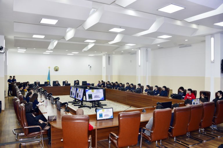 «ЗАҢ МЕН ТӘРТІП» ҚАҒИДАТЫНА БАЙЛАНЫСТЫ ДӨҢГЕЛЕК ҮСТЕЛ ӨТТІ