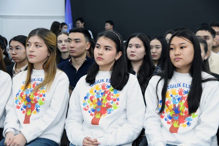 ЖАҢА КОНСТИТУЦИЯҒА БАЙЛАНЫСТЫ ЕРІКТІ ЖАСТАР ФОРУМЫ ӨТТІ