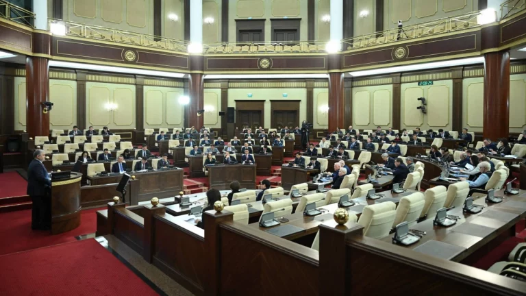 Астанада Парламент палаталарының бірлескен отырысы өтіп жатыр 