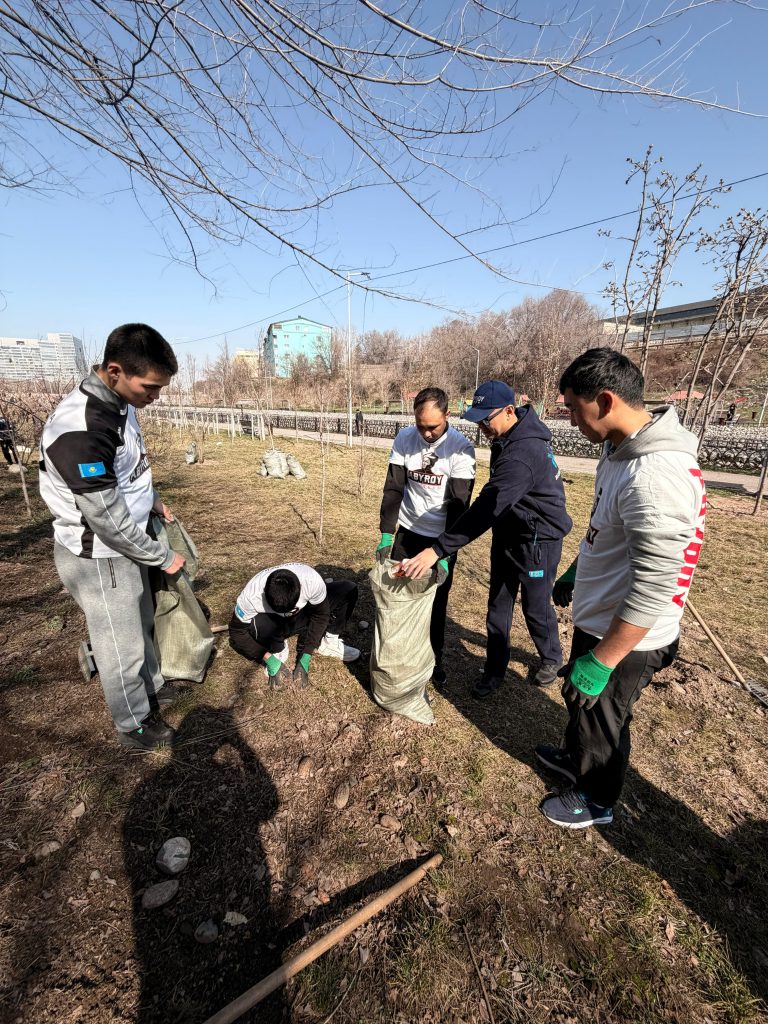 Еріктілер кеңесі мүшелері сенбілікке қатысты
