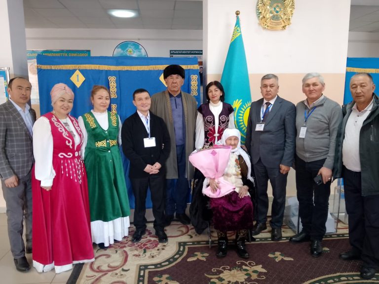 Ғасыр жасаған әже референдумда өз таңдауын жасады