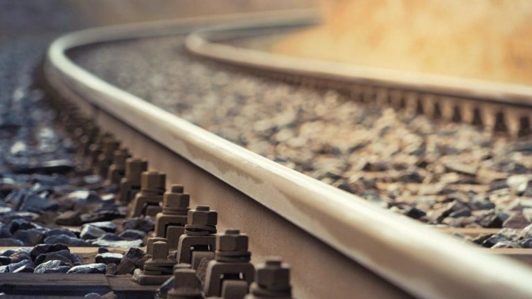 За два года в Казахстане модернизируют 124 железнодорожных вокзала: уже обновлены 36 объектов