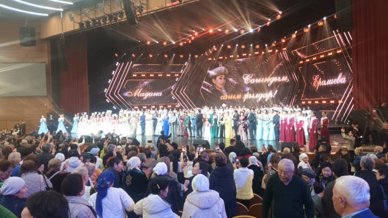 Алматыда Мадина Ералиеваны еске алу кеші өтті