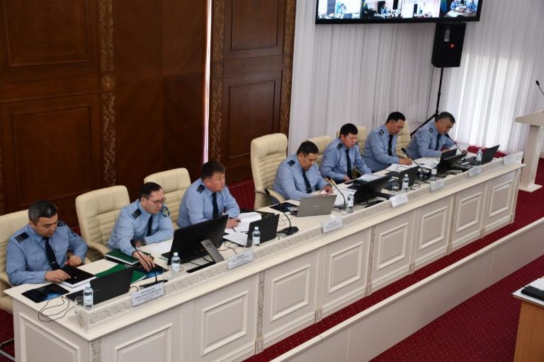 Закон и порядок в действии 