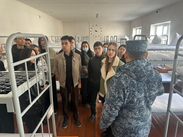 Болашақ заңгерлерге Абай облысында қылмыстық-атқару жүйесінің жұмысы ішінен көрсетілді