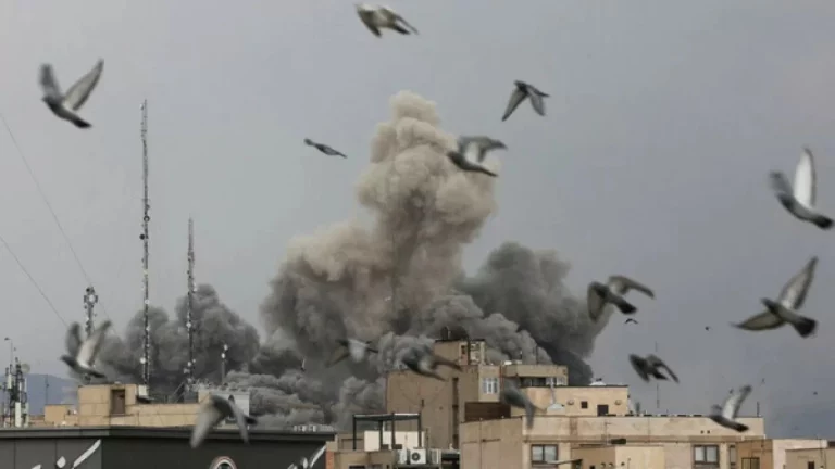 Иранда 30-дан астам университетке соққы жасалды 