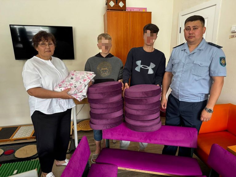 Абай облысы бойынша ҚАЖД қауіпсіздігі барынша жоғары мекемесінің қызметкерлері Семей қаласындағы №8 балалар үйіне барды