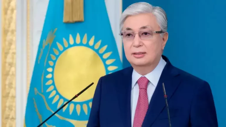 Тоқаев қазақстандықтарды Бірлік күнімен құттықтады