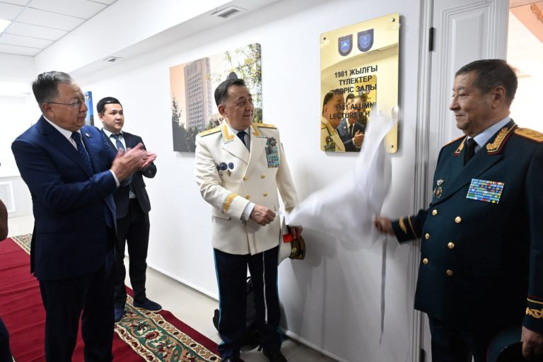 Түлектерден университетке тағылымды тарту