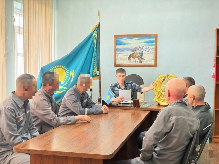 В учреждении средней безопасности ДУИС по области Абай прошло мероприятие, посвященное Дню государственных символов Республики Казахстан