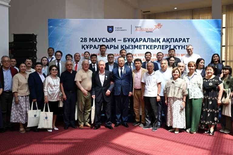 ҚазҰУ мен Журналистика академиясы ынтымақтастық мәселелерін талқылады