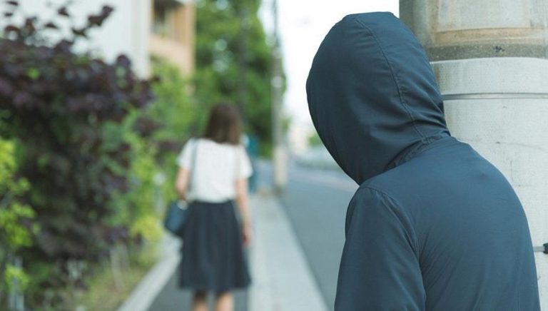 Қазақстанда бес айда сталкинг бойынша 83 қылмыстық іс сотқа жолданды