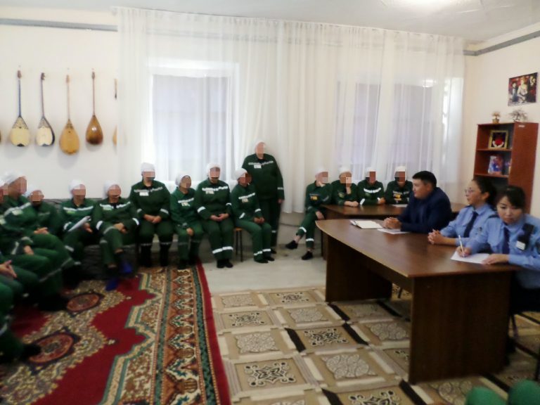 Правовая поддержка и ресоциализация: Общественный фонд «Антарес» провел встречу с осужденными женщинами