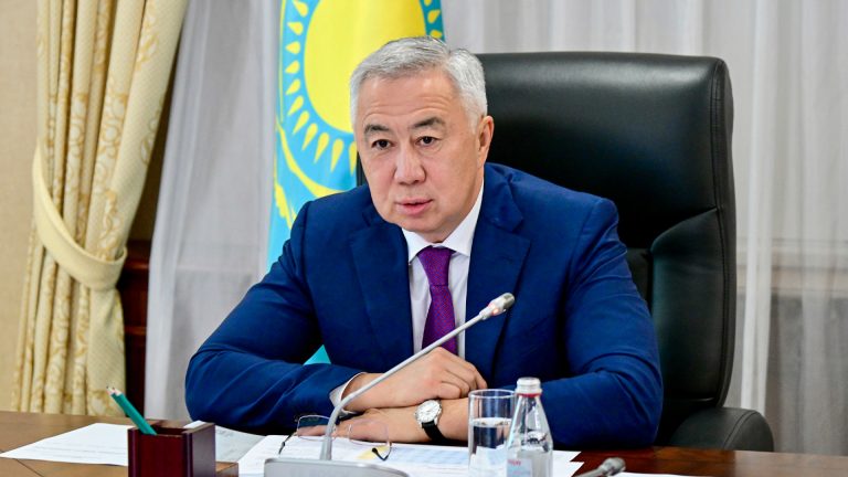 Темп задает реальный сектор 