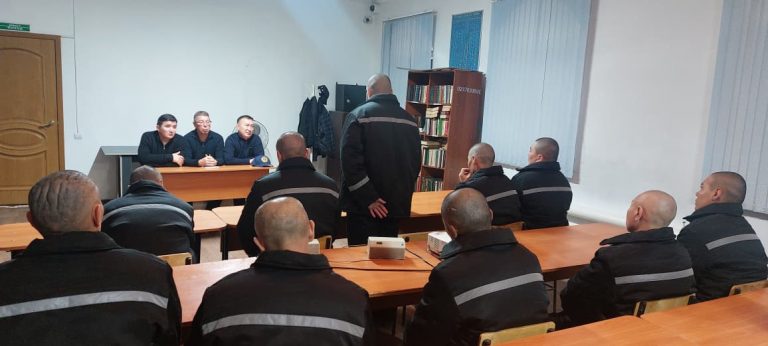 Абай облысы бойынша ҚАЖ-дың барынша жоғары қауіпсіздік мекемесінде сотталғандармен әділет органдары өкілдерінің кездесуі өтті